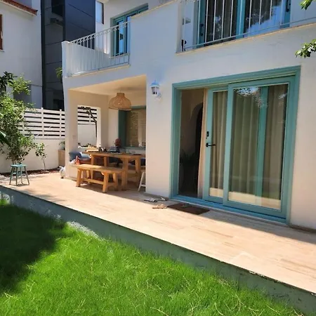 Nunu House * Урла