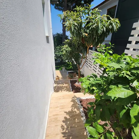 Дом отдыха Nunu House Урла