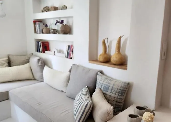 Nunu House Βουρλά